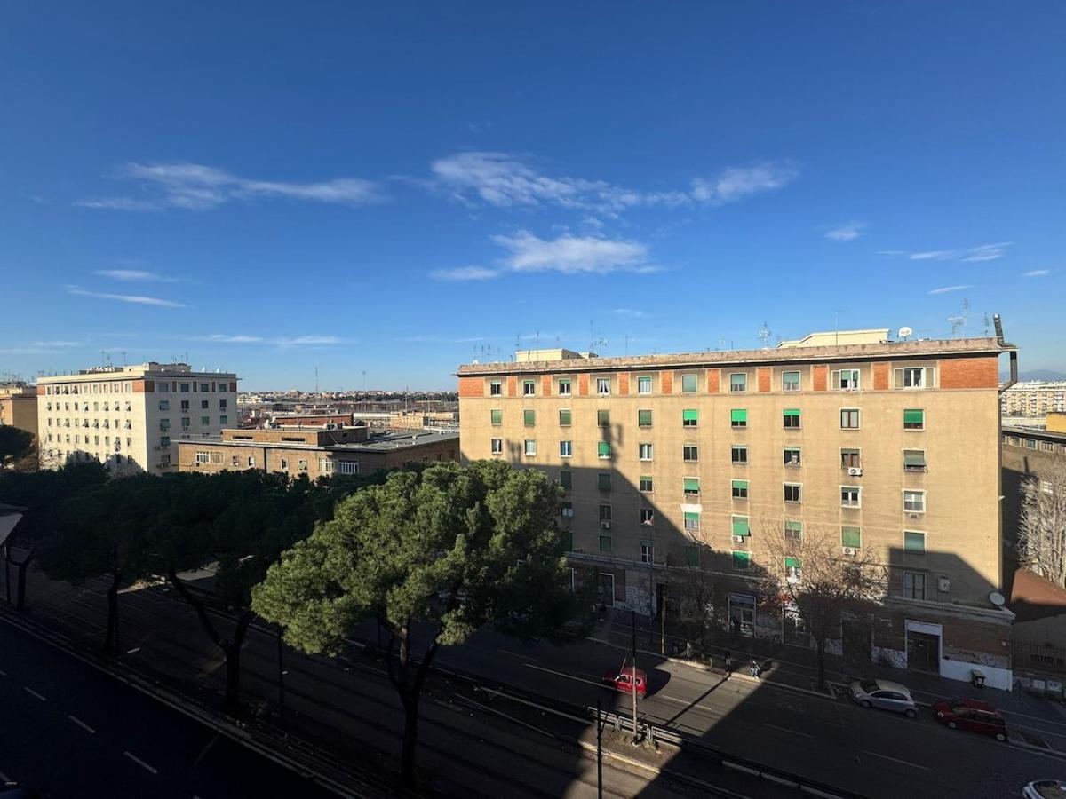 Stylish In Rome's Trendy Hub Appartamento