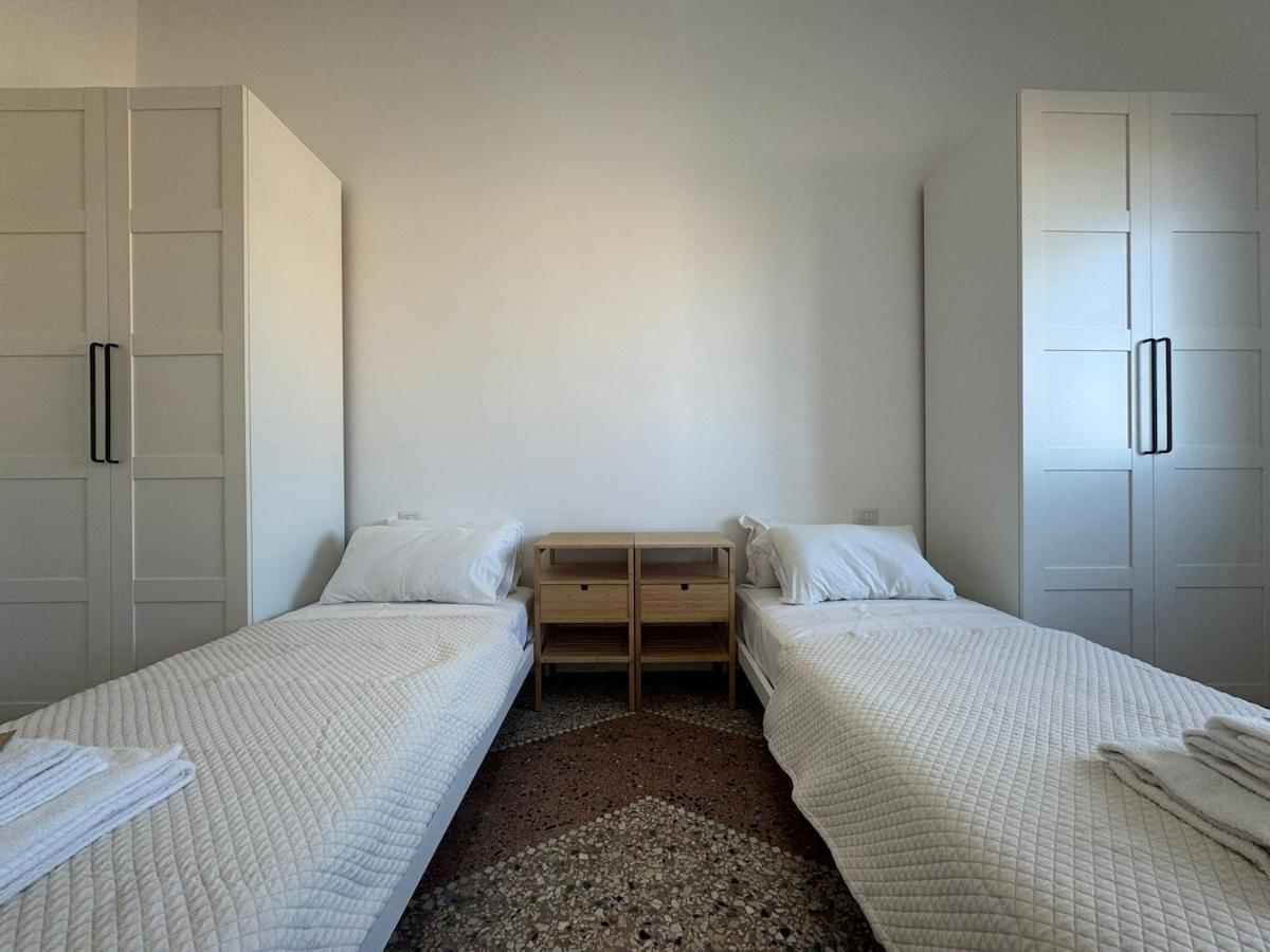 Stylish In Rome's Trendy Hub Appartamento Roma