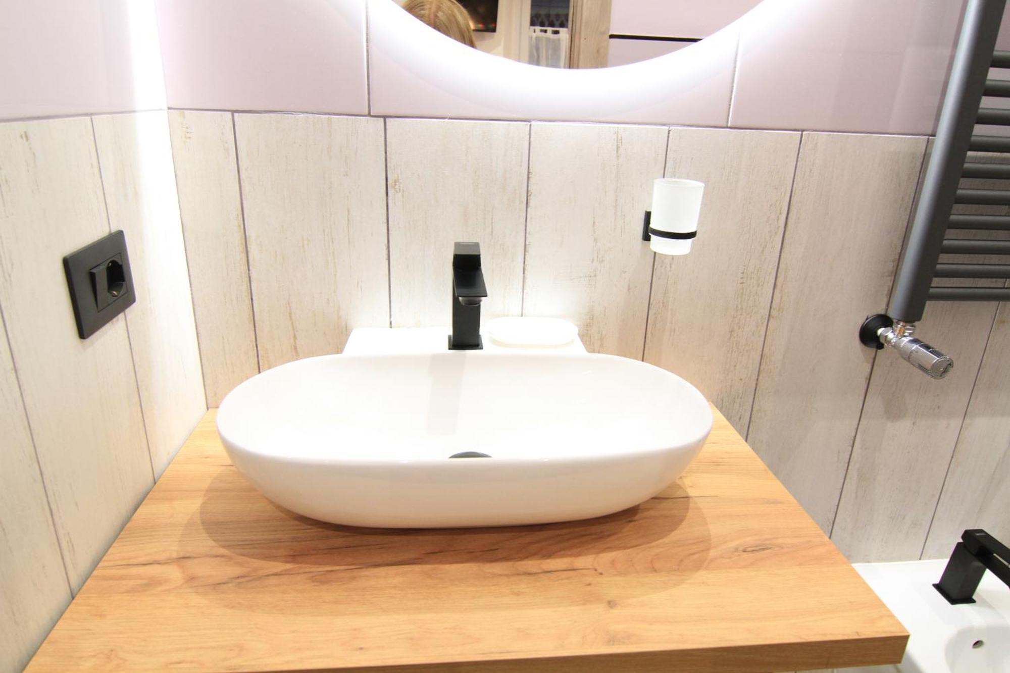 Gjestgiverier Helle Hus - 200m From Piazza Bologna Metro And 10 Minutes From The Colosseum Roma