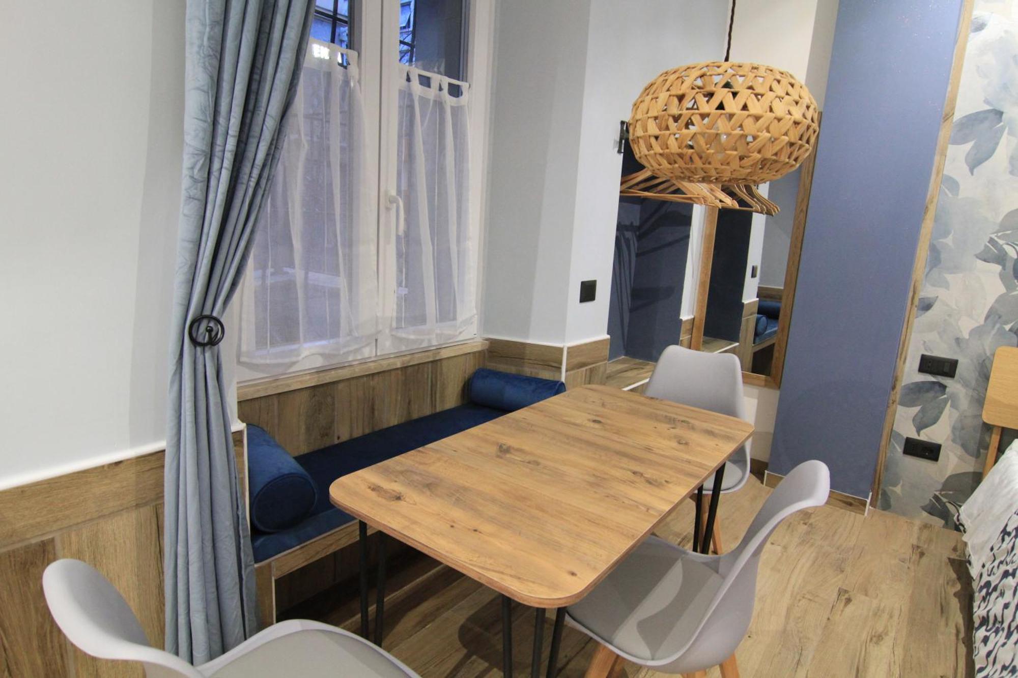 Gjestgiverier Helle Hus - 200m From Piazza Bologna Metro And 10 Minutes From The Colosseum Roma