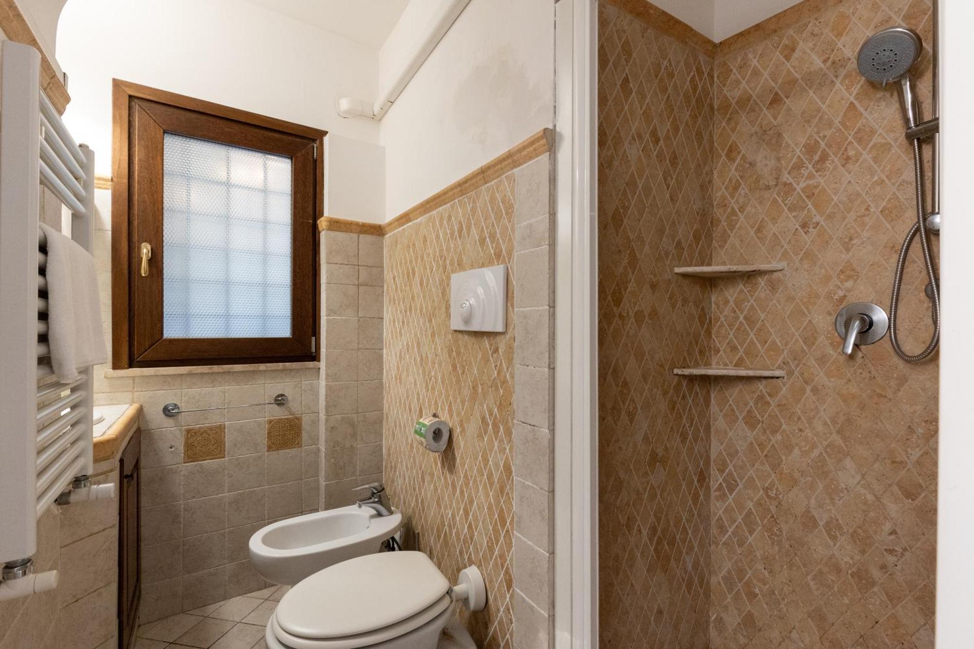 Domus 15 - * Rome