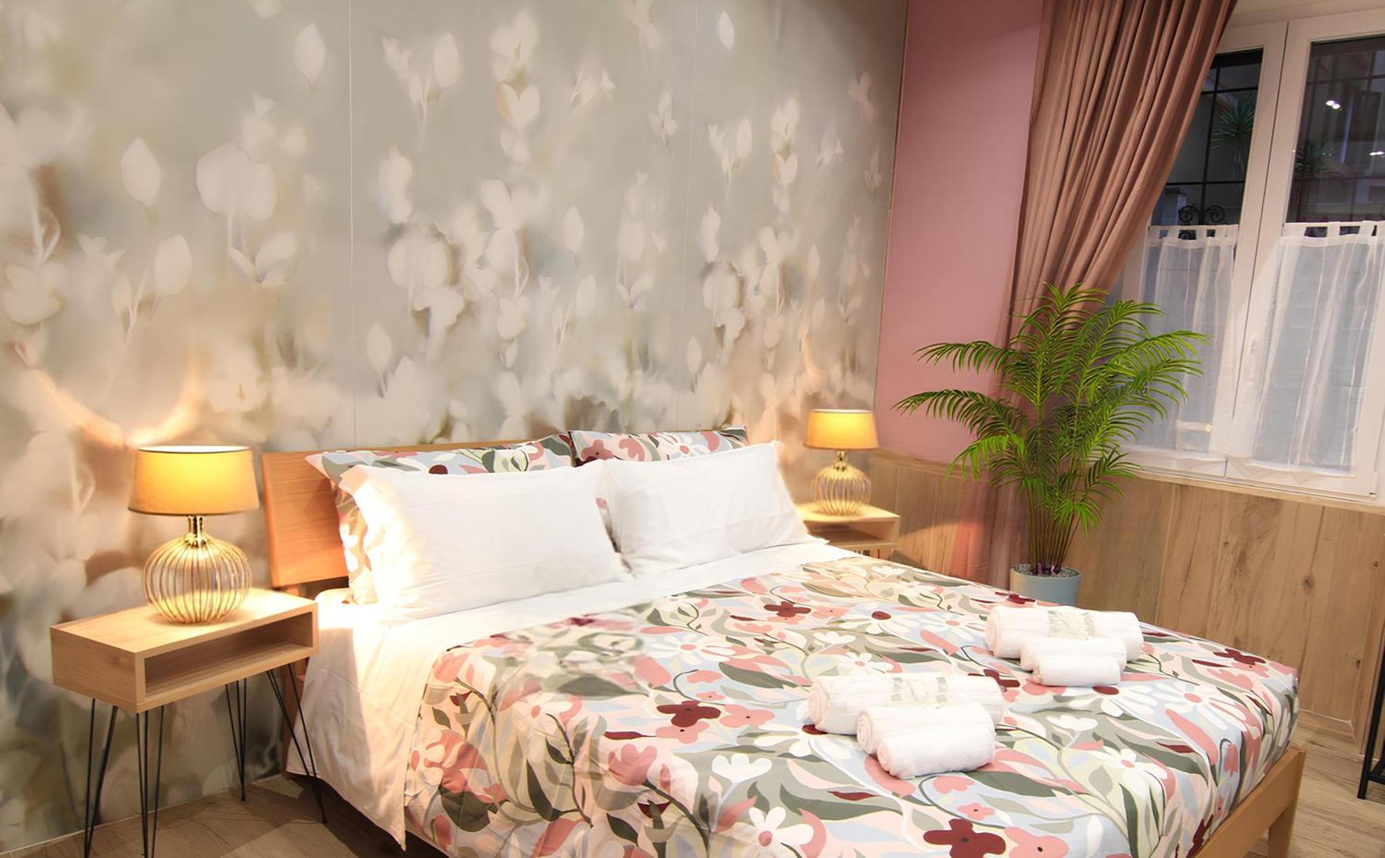 Helle Hus - 200m From Piazza Bologna Metro And 10 Minutes From The Colosseum * Roma