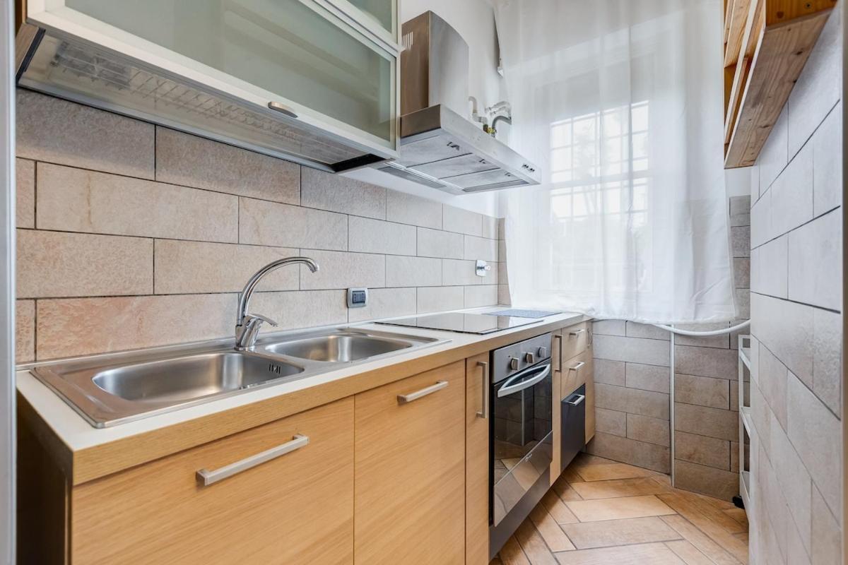Appartamento Ferravilla Apt, 2 Min To Subway! Roma