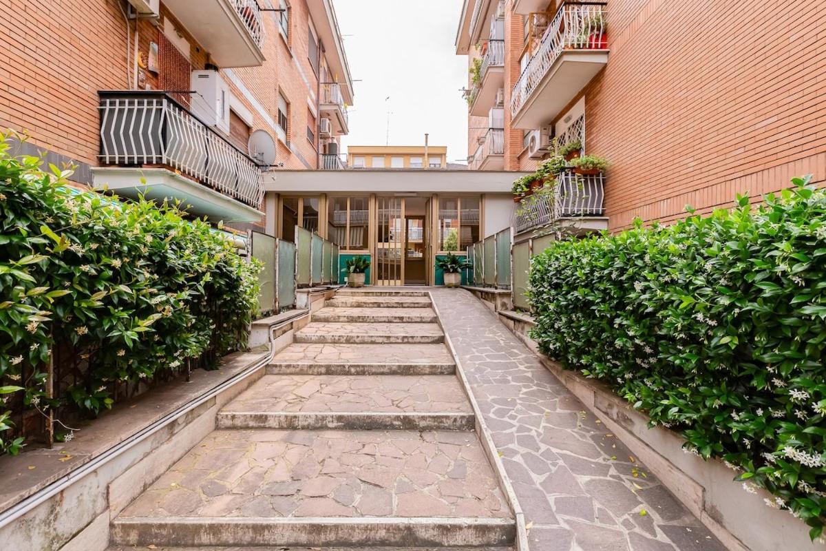 Appartamento Ferravilla Apt, 2 Min To Subway! *