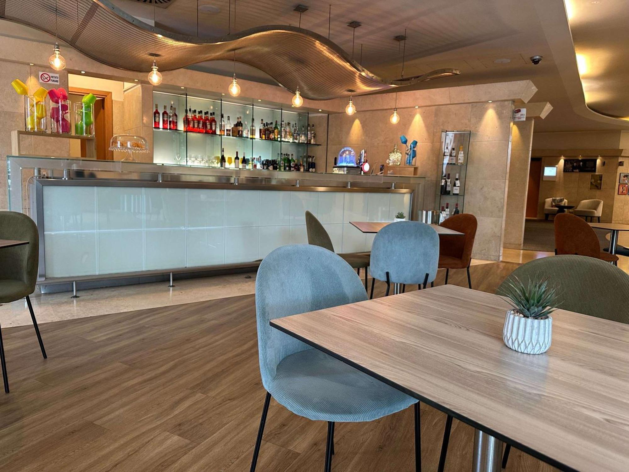 Novotel Est 4*
