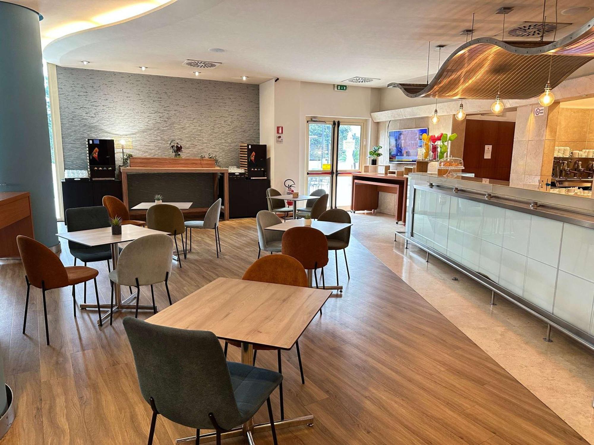 Novotel Est 4* Roma