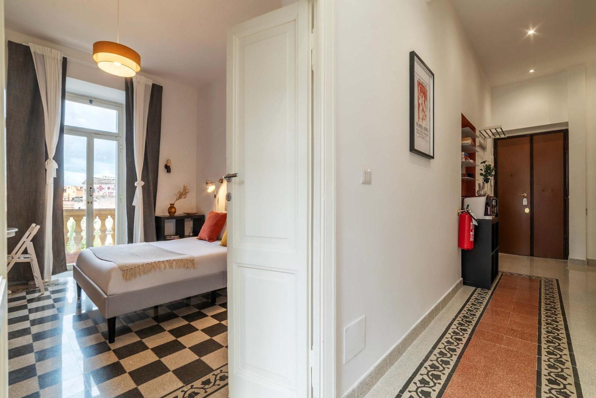Homeby, Casa Brancaleone * Rome