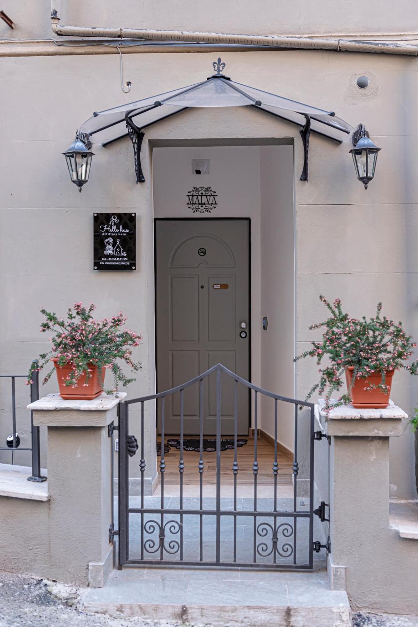 Gjestgiverier Helle Hus - 200m From Piazza Bologna Metro And 10 Minutes From The Colosseum *