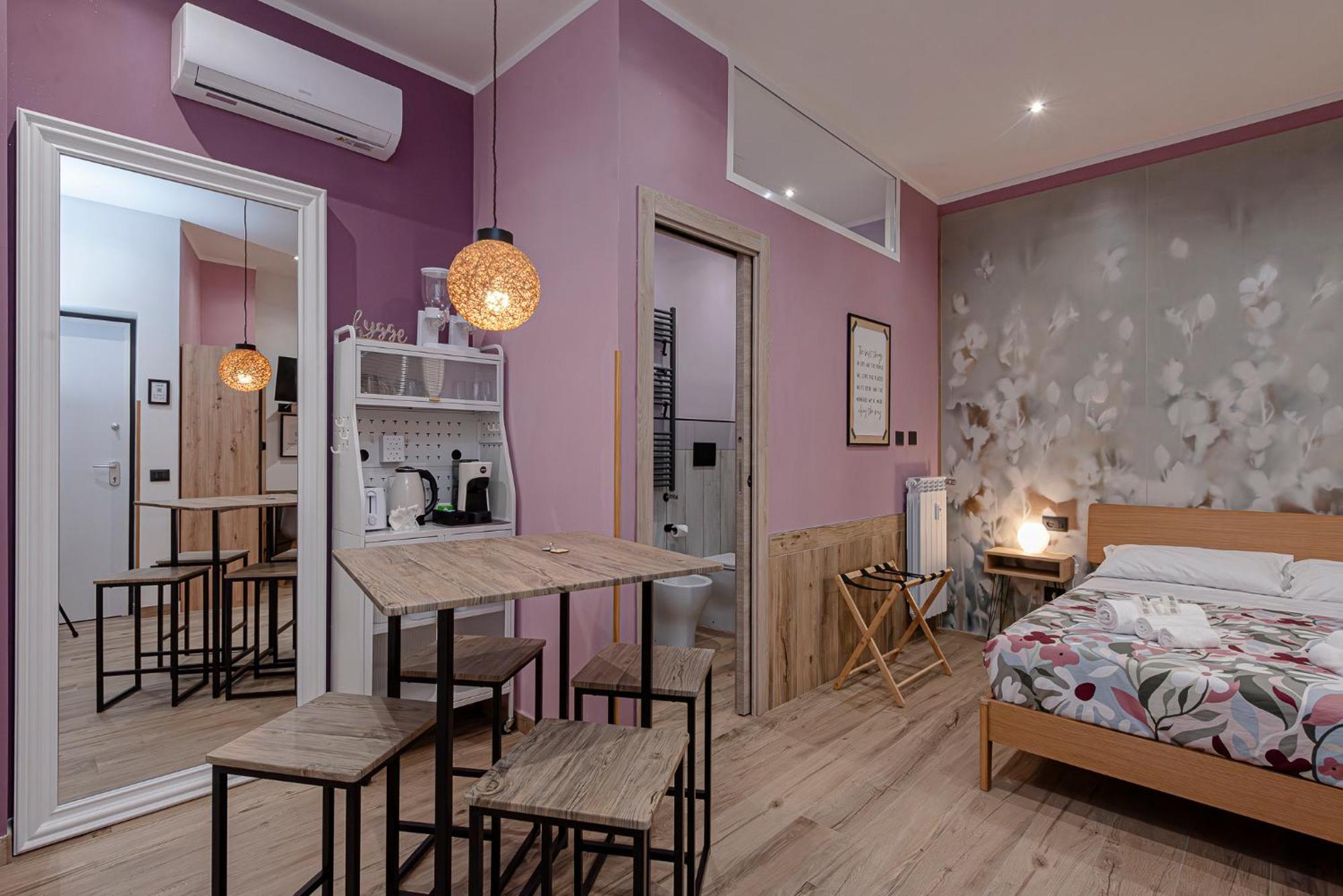 Helle Hus - 200m From Piazza Bologna Metro And 10 Minutes From The Colosseum Roma
