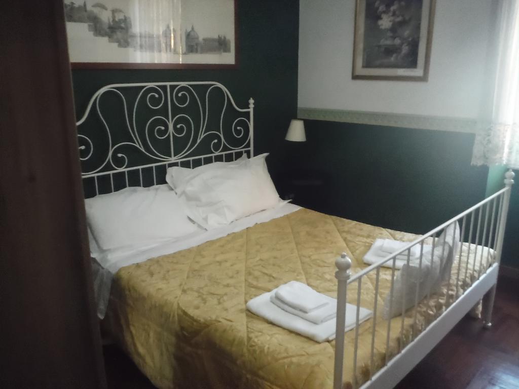 Bed & Breakfast Rossana Holidays 2*