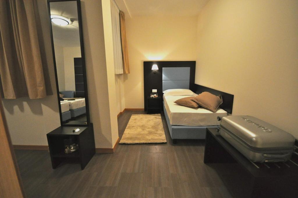 325 Tor Vergata Hotel Rom