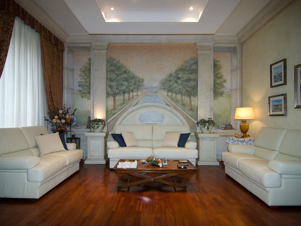 Les Suites 3* Roma