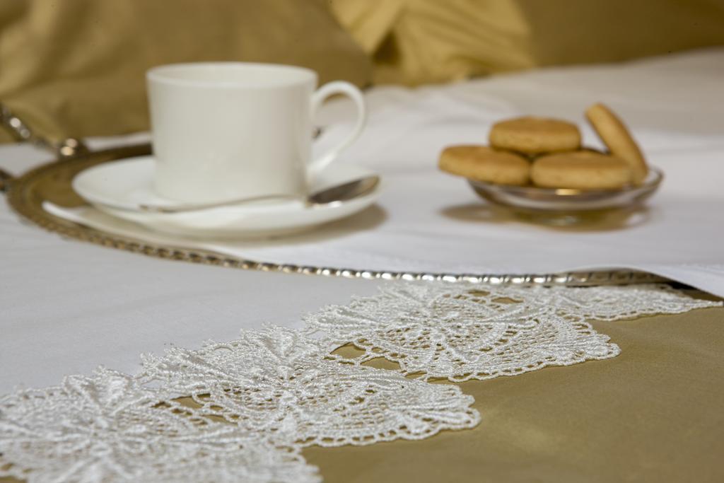 Bed and breakfast Domus Frattina *