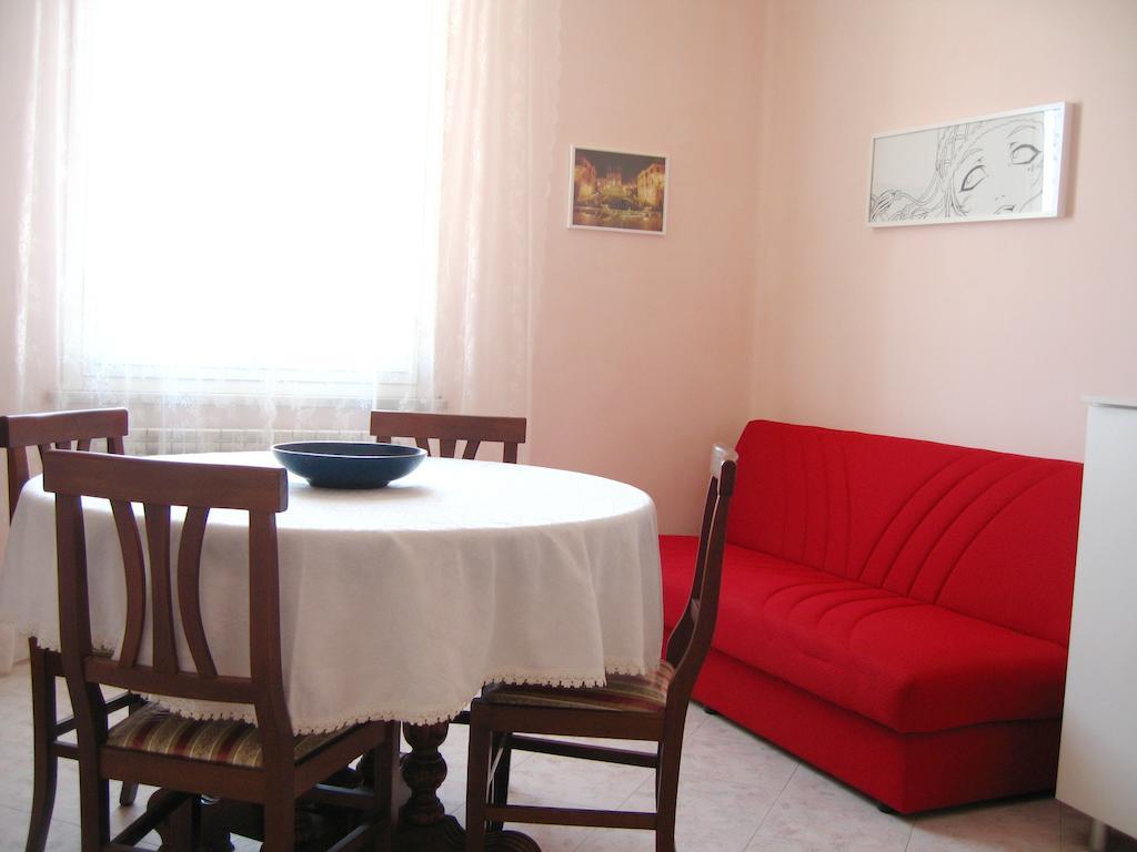 Bed and breakfast Tibur Station Holiday