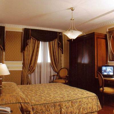 Champagne Palace Hotell