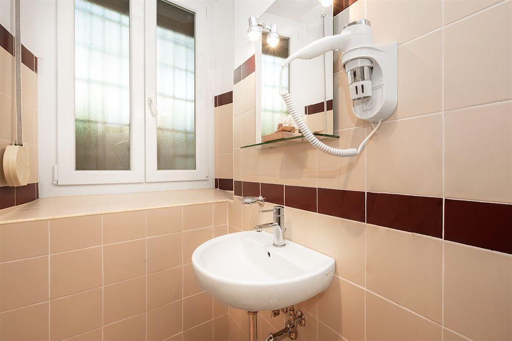 Terme Di Traiano Bed and breakfast