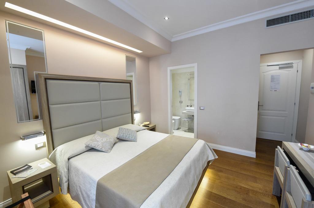 Domus Clara 3* Rom