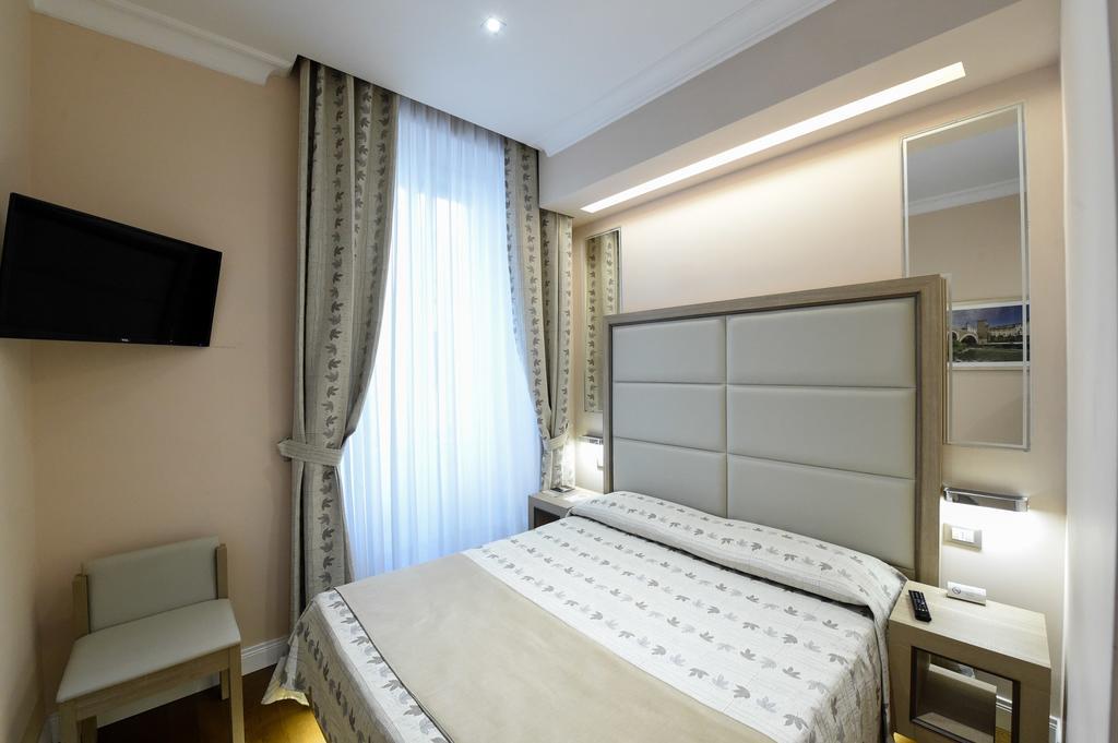 Domus Clara 3* Rom