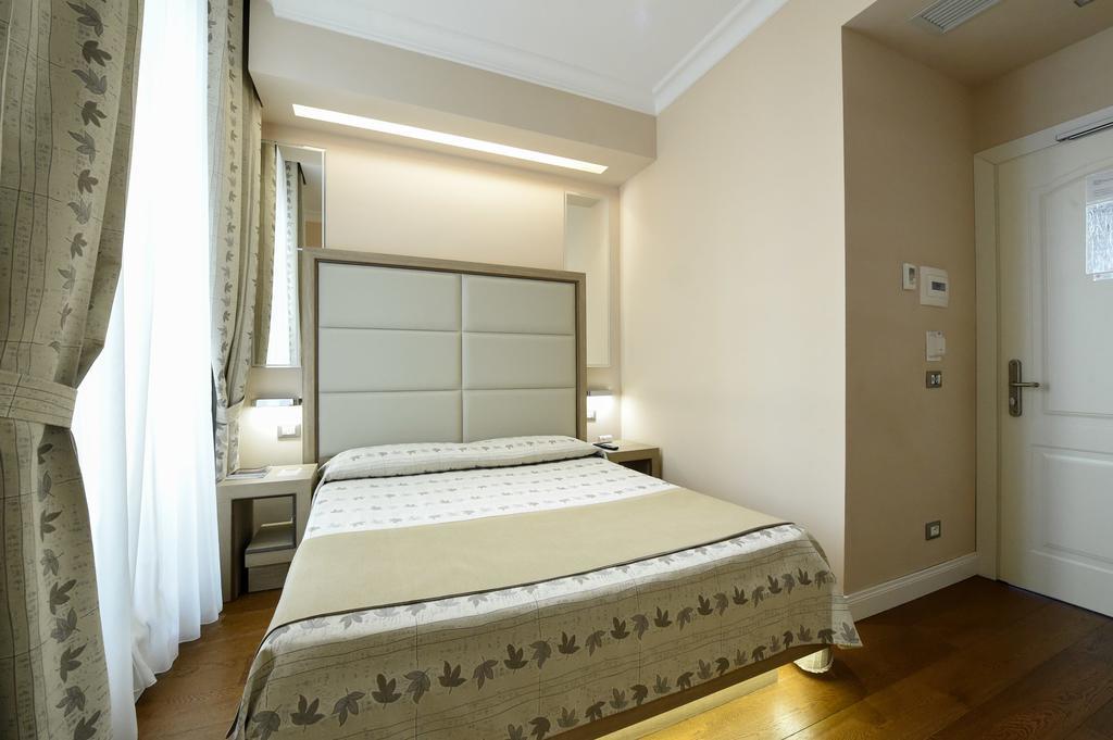 Domus Clara Rom
