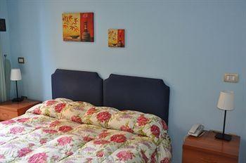 Maria Luisa Hotell 3*