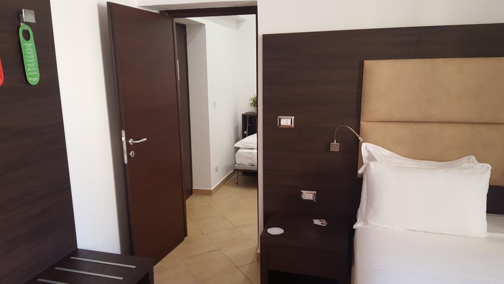 Gjestgiverier Finestra Su Monti 3*