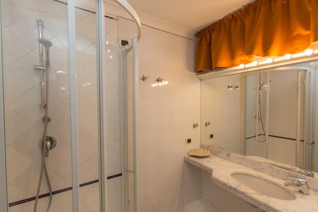 Deseo Maison Pensión 3*