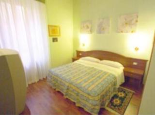 Hotel Pantheon 2*