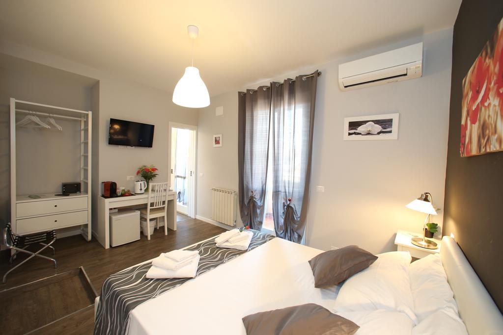Affittacamere A 2 Passi Dai Musei Luxury 2*