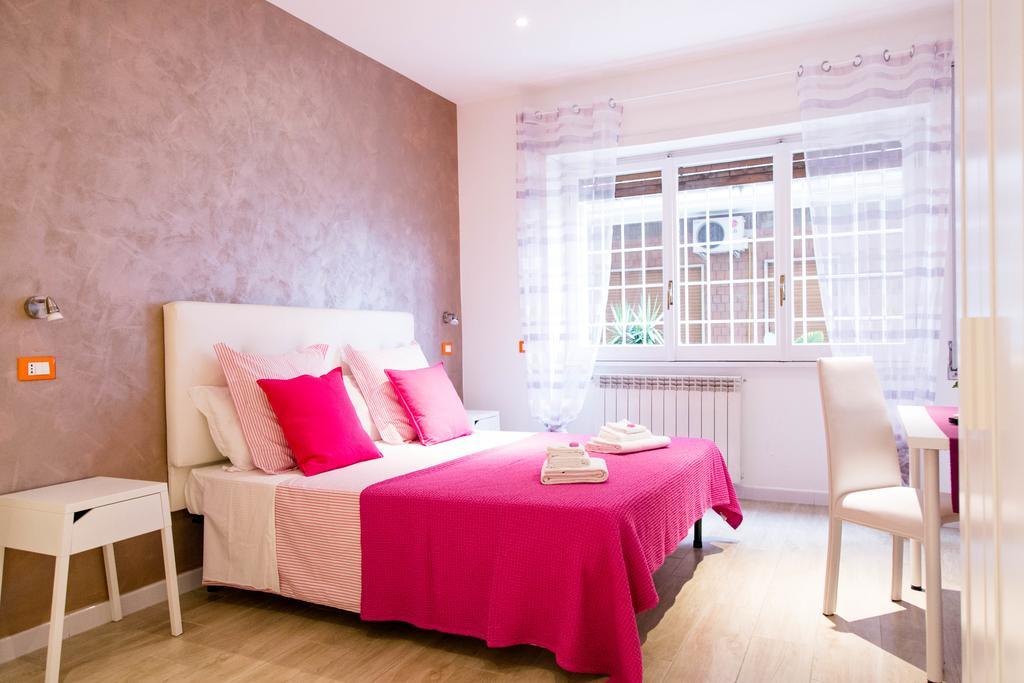 Bed and breakfast Domus Casaletto 2*
