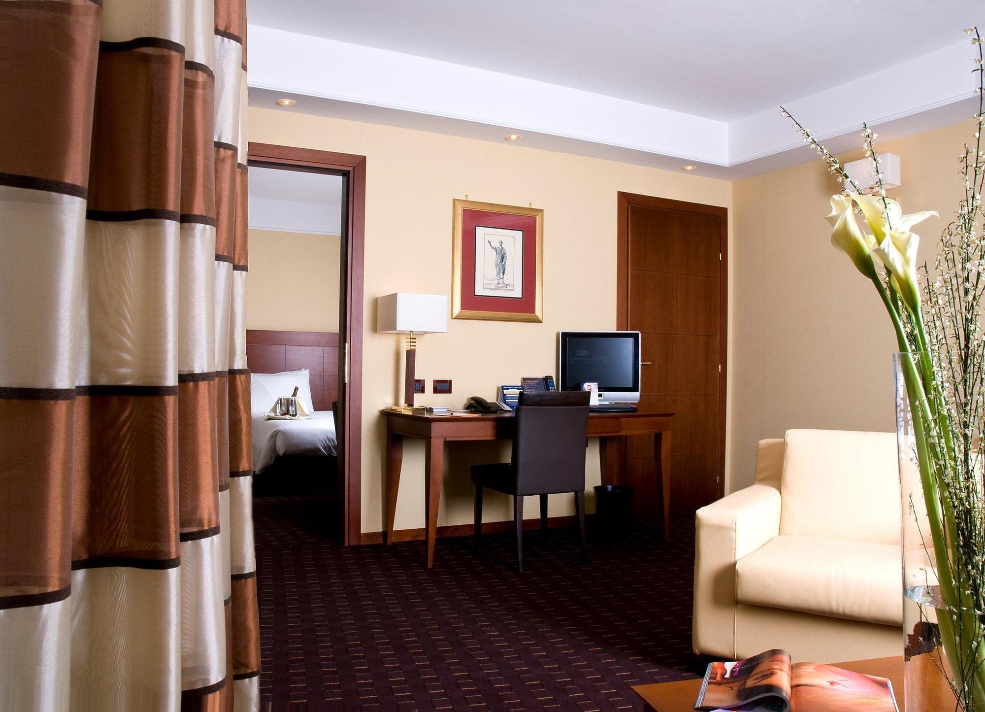Hotell Capannelle 4*