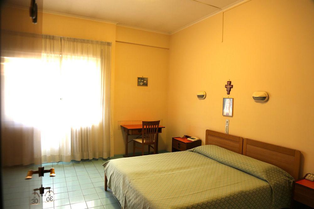 Casa Piccole Ancelle Di Cristo Re
