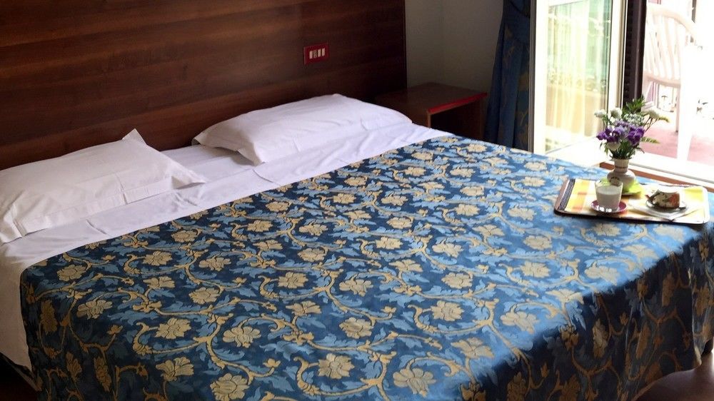 Hotel Altavilla 9
