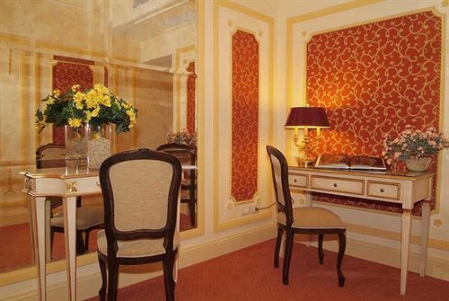 Champagne Palace Roma
