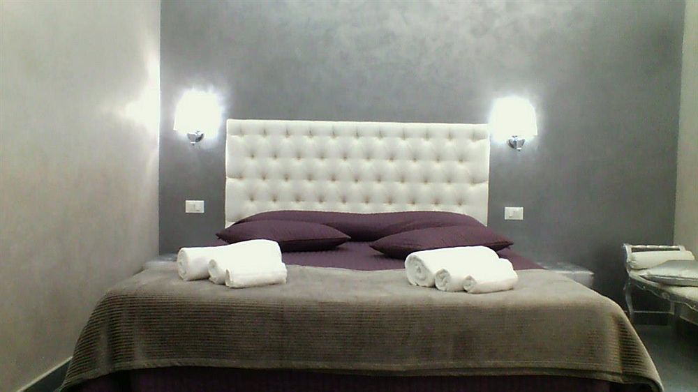 Relais Cavour 2* Rom