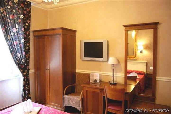 Caravaggio Hotell 3*