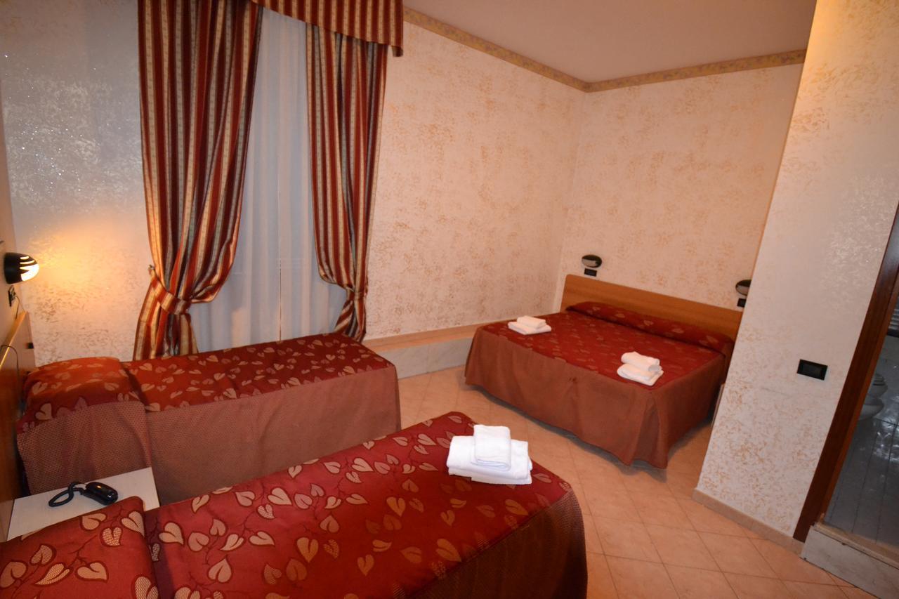 Hotel Ferrarese Roma