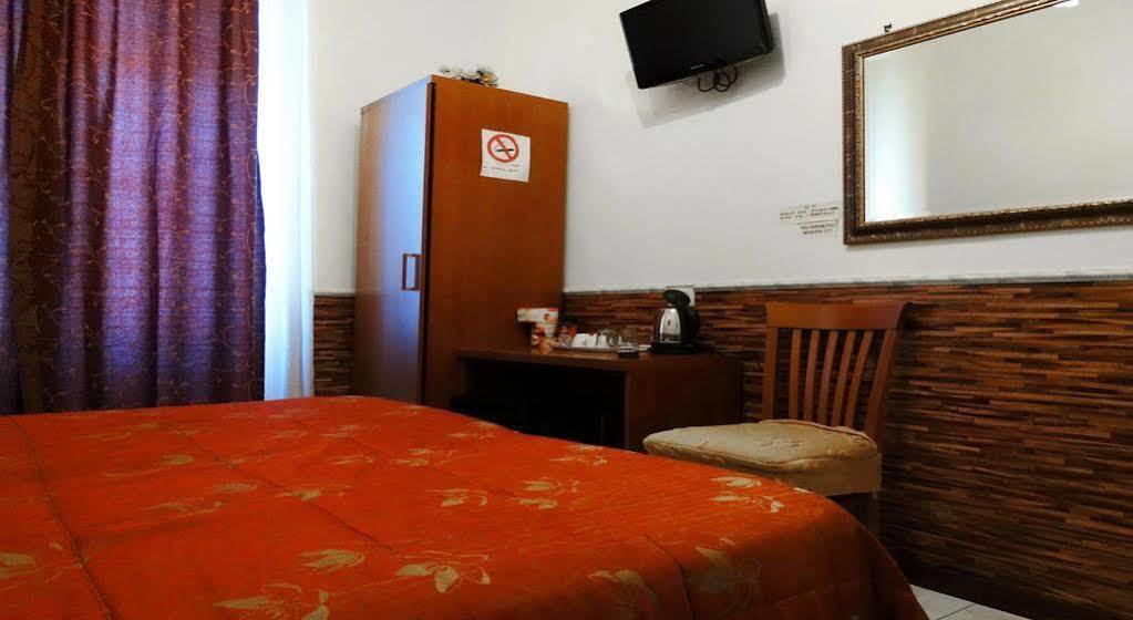 Cristina 3* Roma