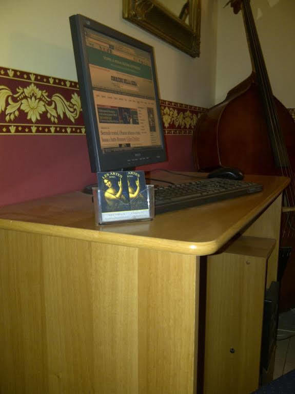 Guest house Les Artes 2*