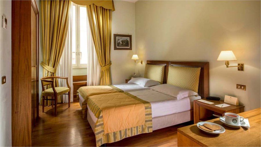 9hotel Cesari Hotell