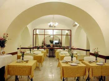 Hotel Altavilla 9 2*