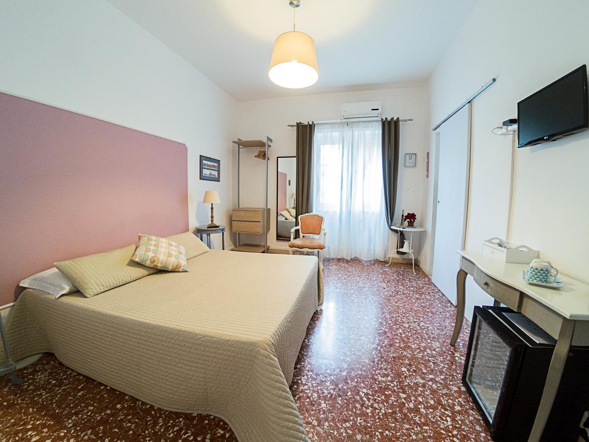 Alojamento de Acomodação e Pequeno-almoço Testaccio Roma