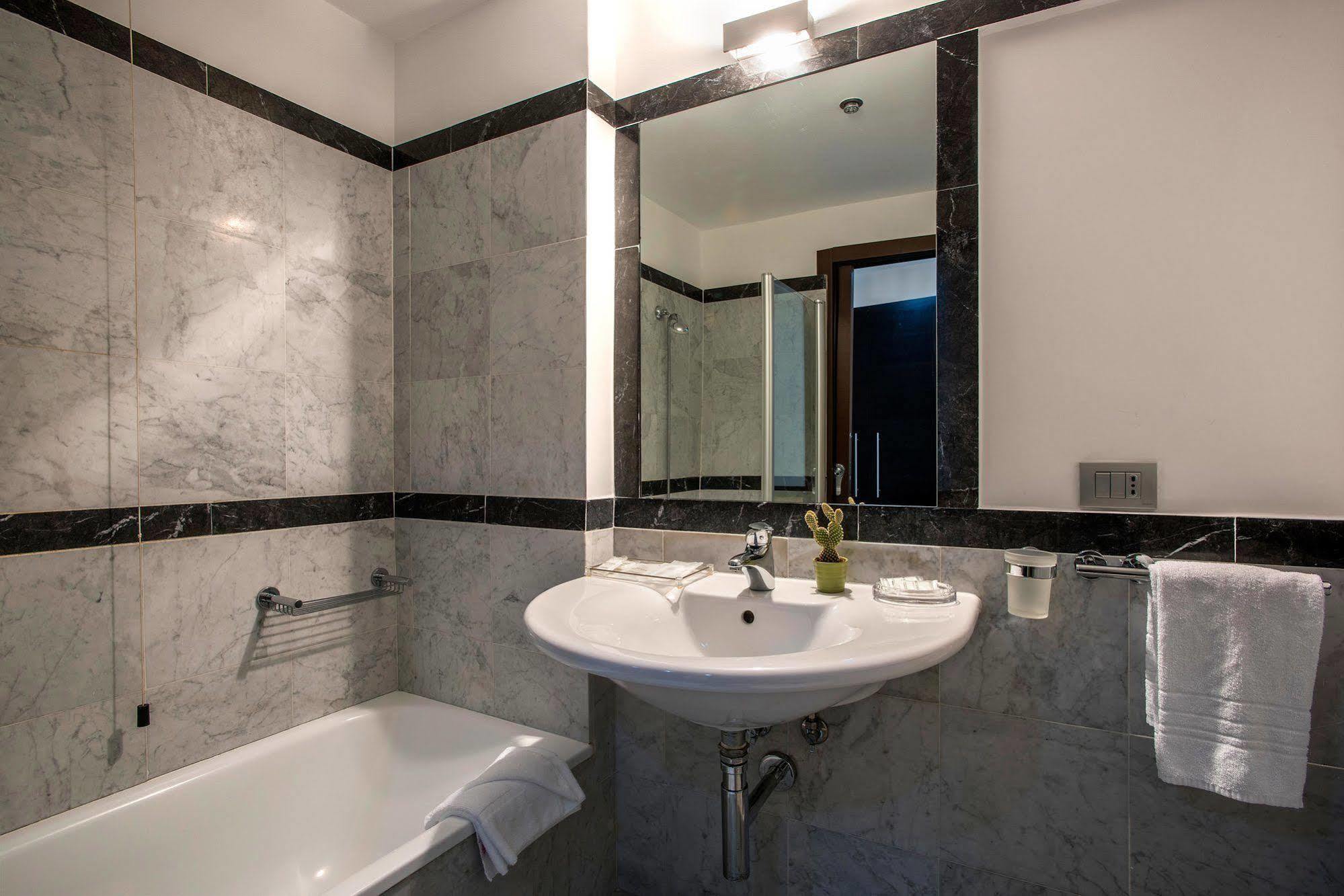 Bellesuite Bed & Breakfast 3*