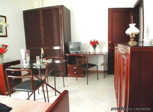 Vatican Aparthotel 3*