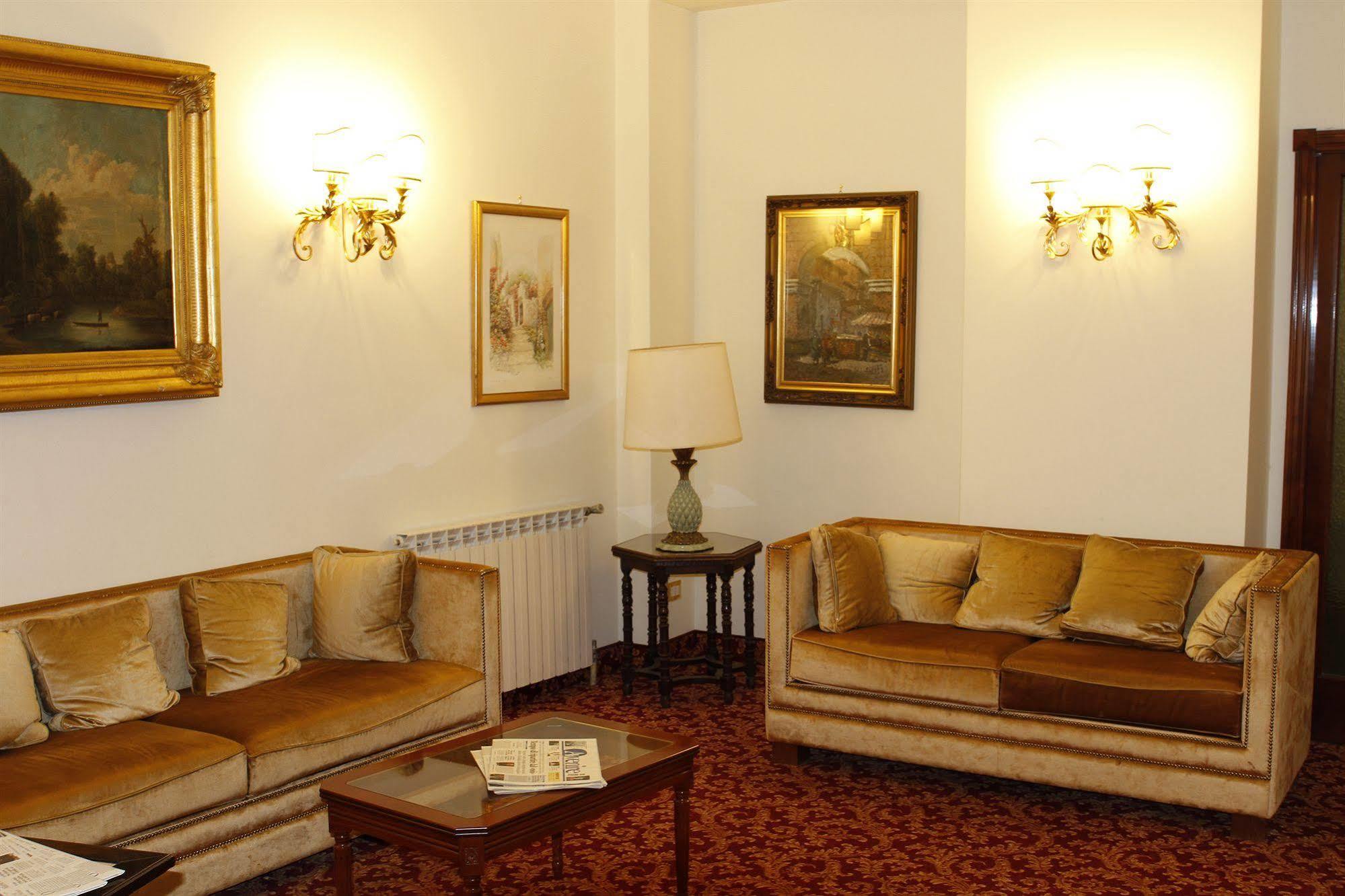 Genio Hotel 4*