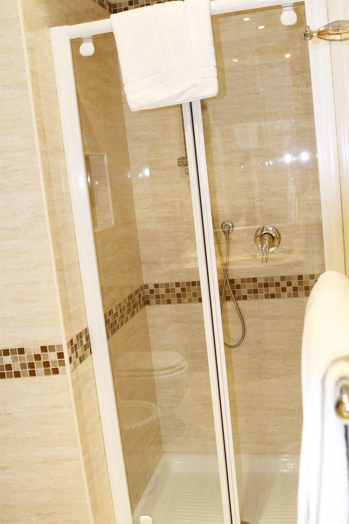 Hotel Genio 4*