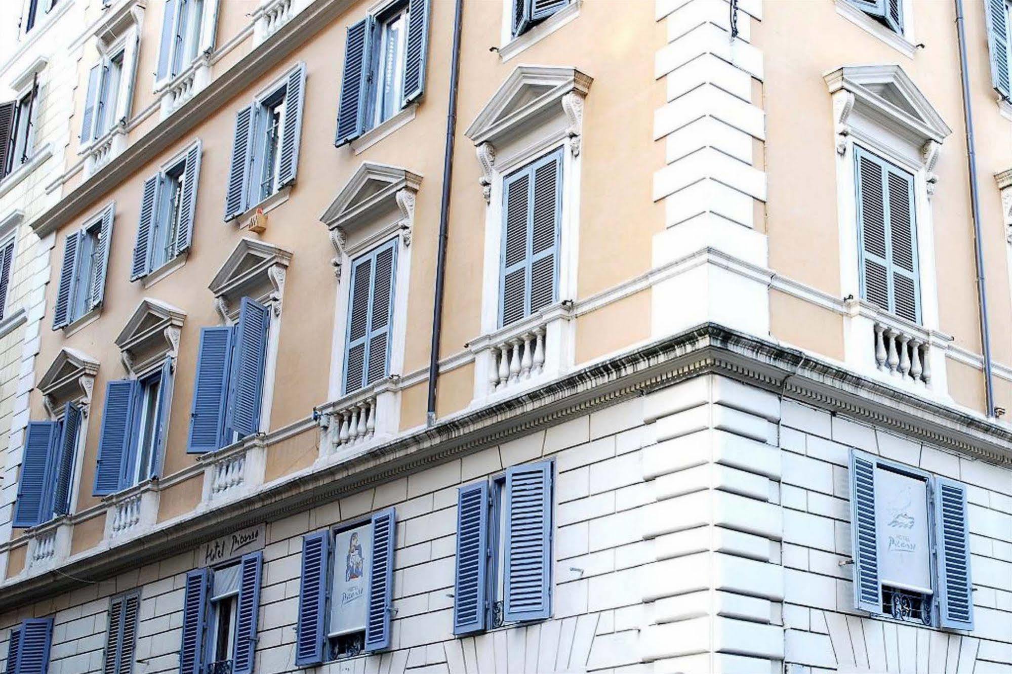 Picasso Hotel *