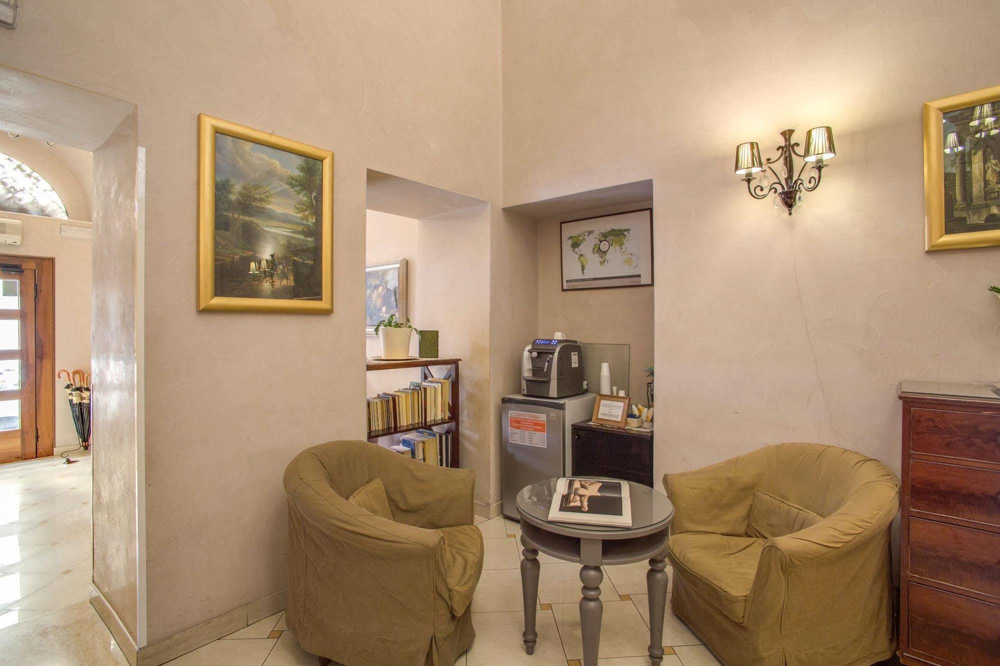 Caravaggio Hotell 3*