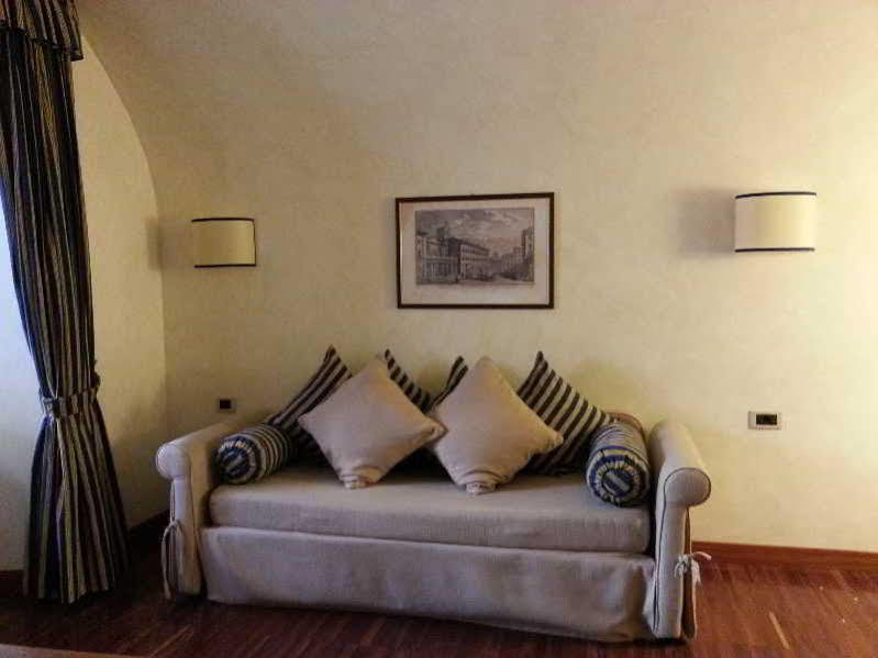 Residenza Lucina Hotel
