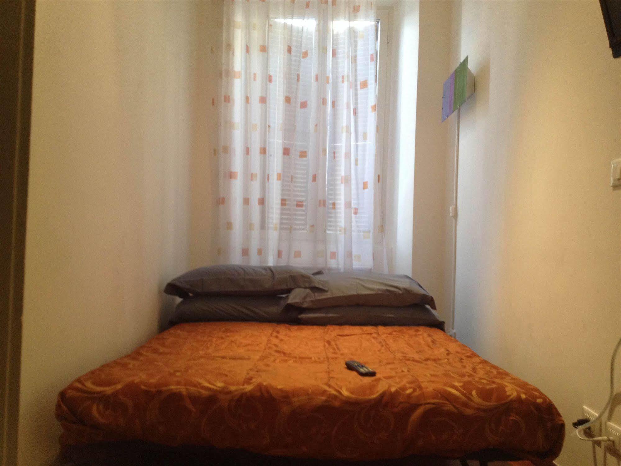 Alojamento de Acomodação e Pequeno-almoço Casa Totti Roma