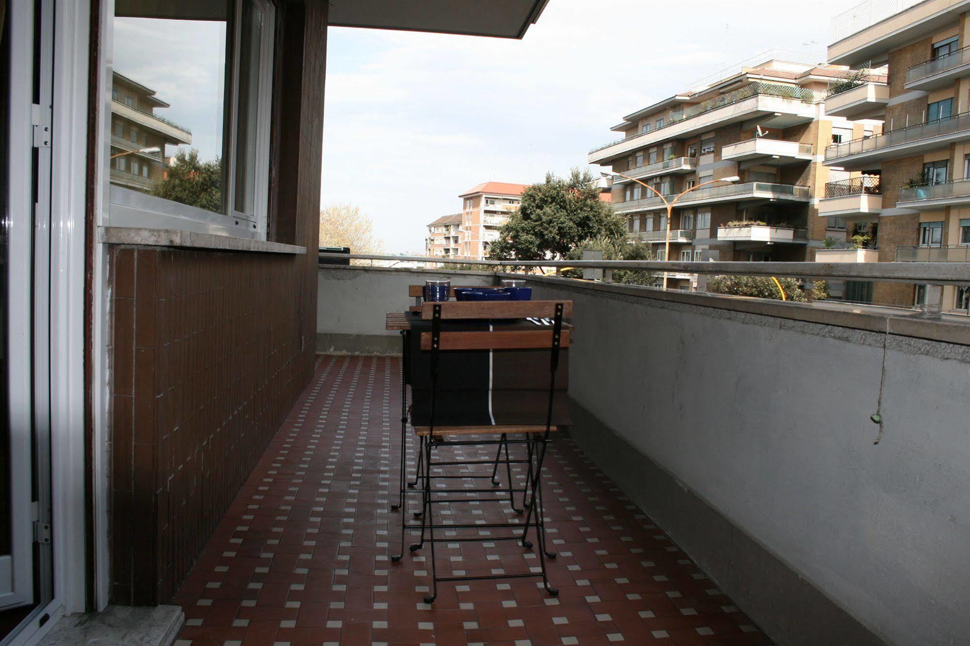 Lt Casa de hóspedes 2*